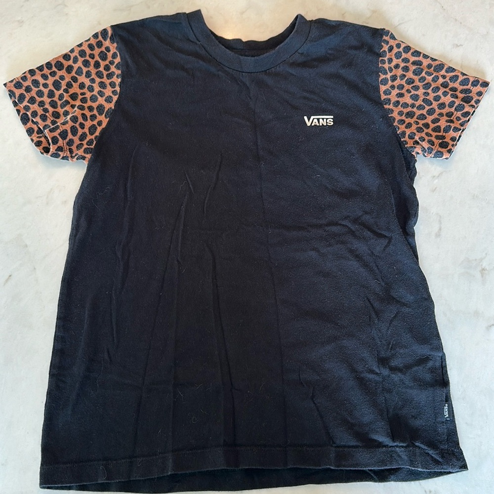 🖤Black and Leopard Vans Shirt🖤